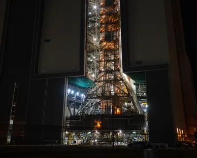 NASA's SLS Rocket and Orion Spacecraft Rollout to Launch Pad 39B hd space wallpaper
